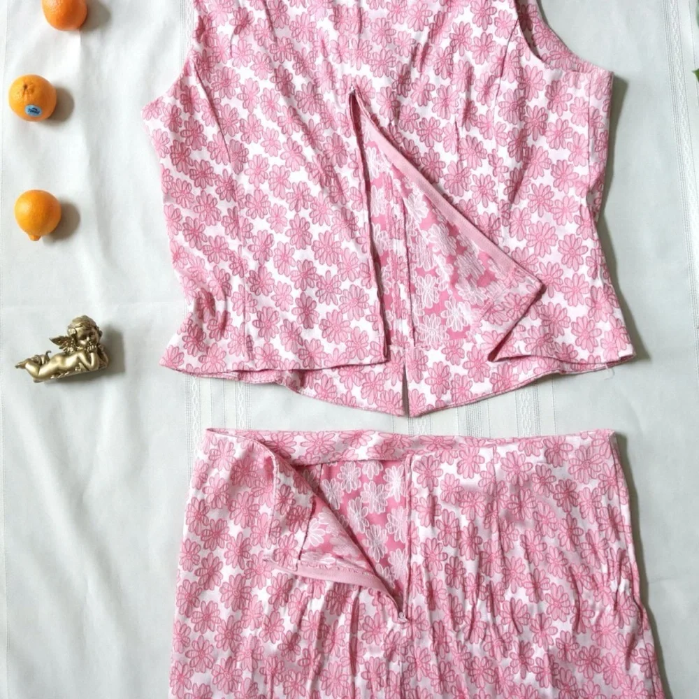 Vintage pink floral two piece skirt and sleeveless top set - Picture 7 of 7